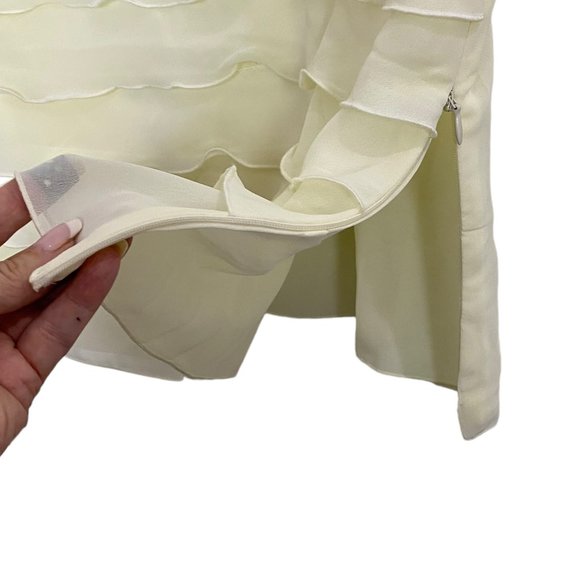 (4-128) Jordan Beige Tank Top With Ruffles on the Front Side Zipper - Picture 6 of 12